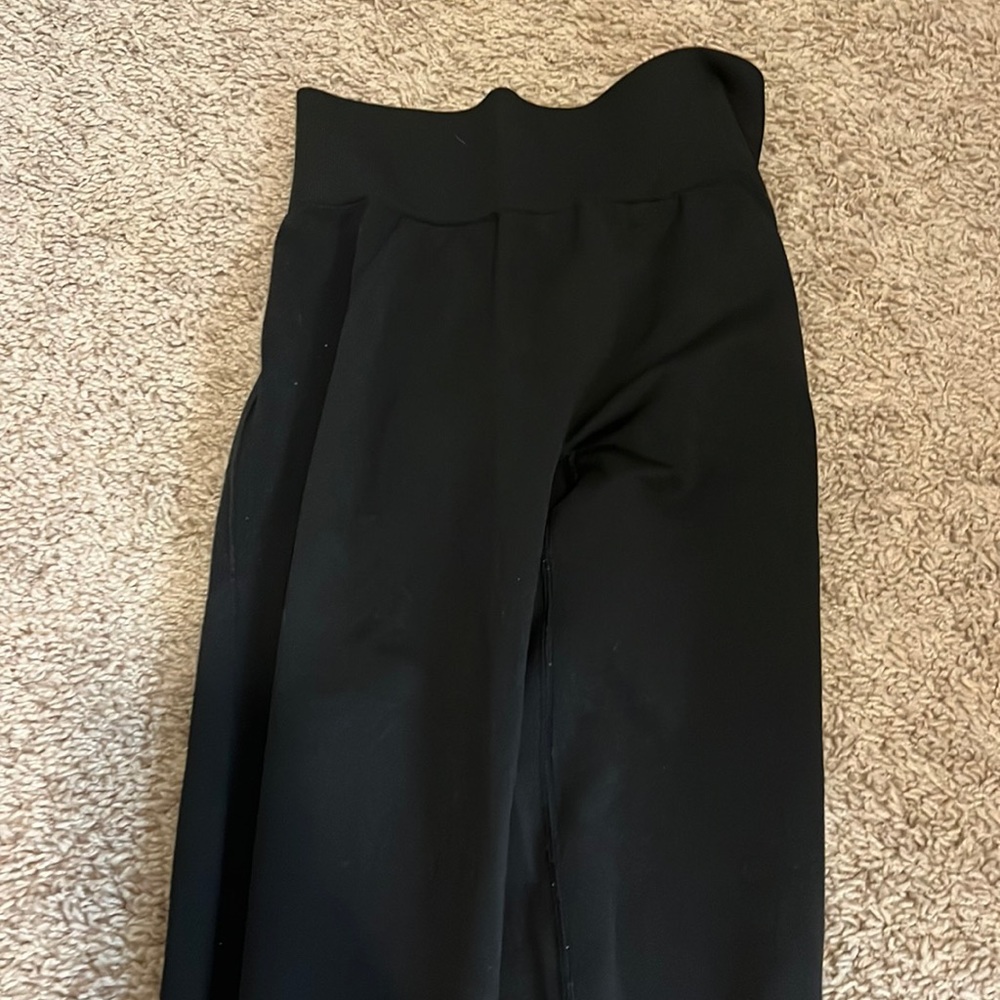 Gym shark leggings